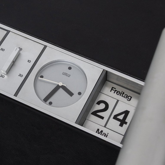 Image 1 of Executive Agency Alex Linder '70s