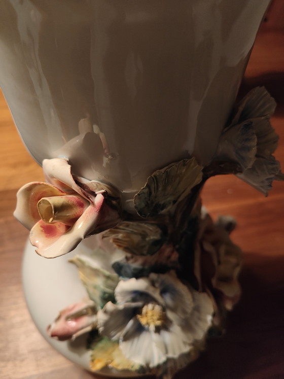 Image 1 of Große italienische Bassano-Vase – handgefertigt – florales Relief – 37,5 cm