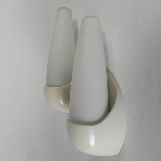 Image 1 of Set di 2 lampade da parete Bo Niko con supporto in bachelite, anni '60