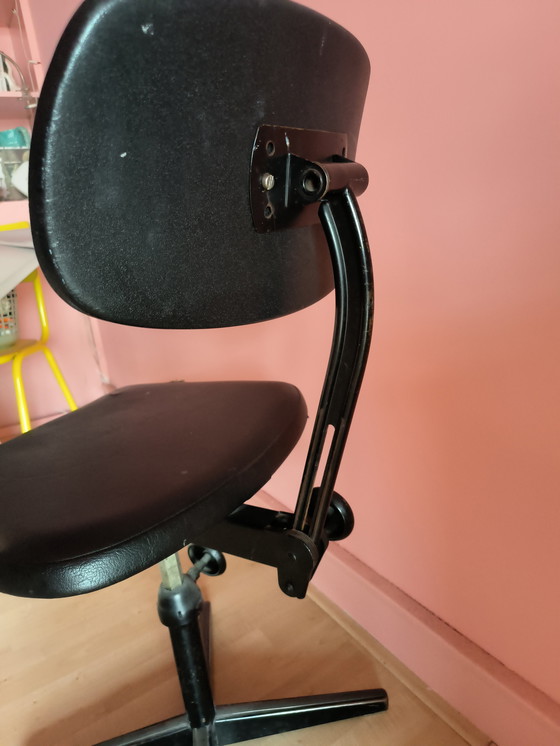 Image 1 of Vintage Ahrend de Cirkel office chair - Friso Kramer design 1960