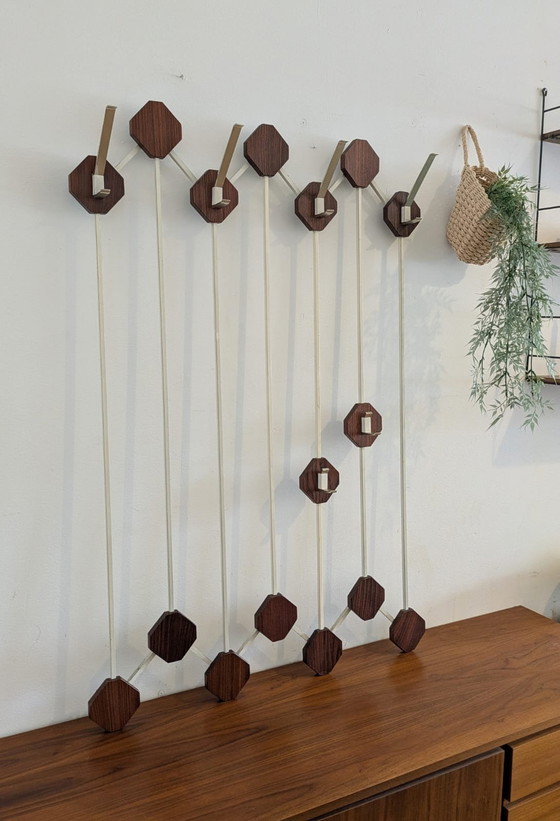 Image 1 of Porte-manteau hexagonal au design scandinave vintage