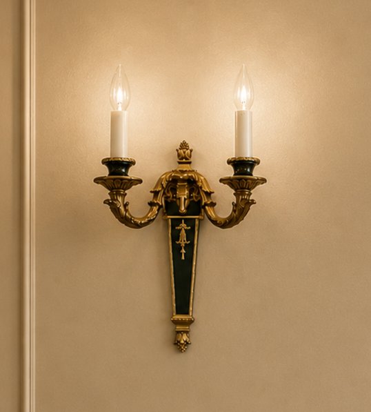 Pair of Vintage Ram's Head Wall Sconces – Louis XVI / Empire Style – Green & Gold – Wall lights, Brass (photo 3 of 10)