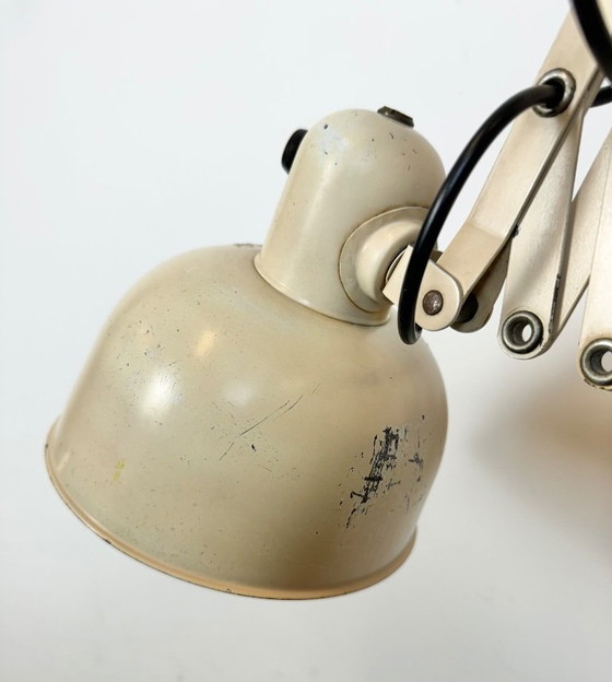 Image 1 of Beigefarbene, industrielle Wandleuchte im Midcentury-Stil mit Scherenmechanismus von Wila Leuchten, 1960er Jahre