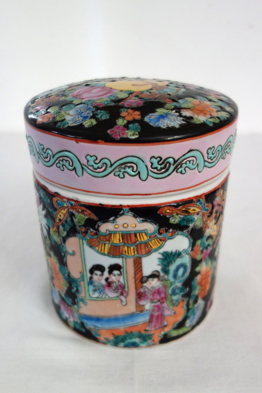 Chinese porseleinen pot met deksel, jaren 1960