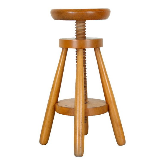 Image 1 of 2 taburetes giratorios de mediados de siglo en madera de abeto al estilo de Charlotte Perriand