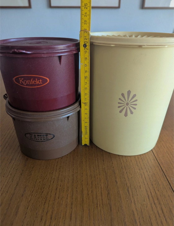 Image 1 of Boîte de conservation Tupperware Starburst des années 70