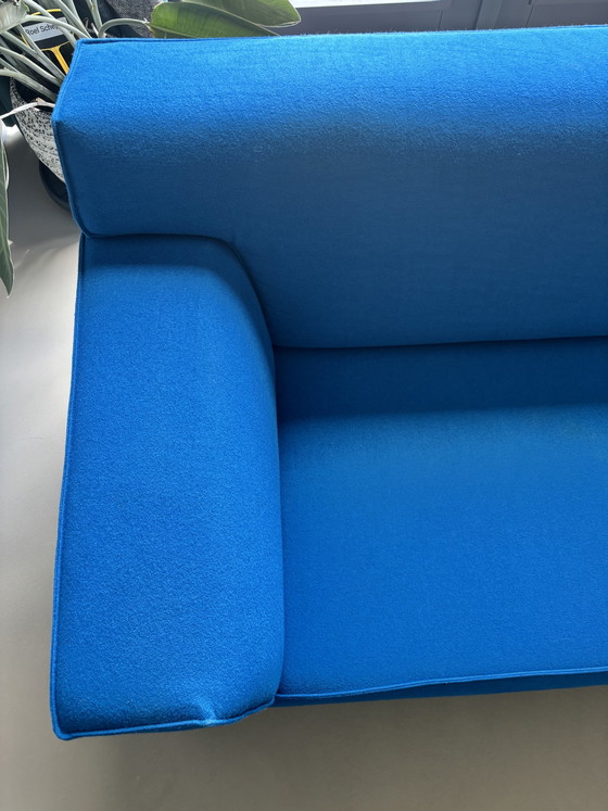 Image 1 of Design on Stock Bloq bank 2,5 zits, unieke petrolblauwe kleur