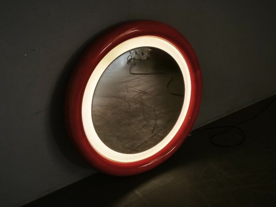 Italian Space Age Illuminated Round Wall Mirror, 1970s – Wood (photo 11 of 12)
