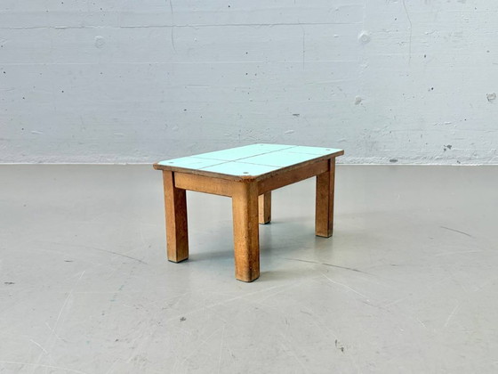 Image 1 of Vintage houten kruk met Formica blad, jaren 50