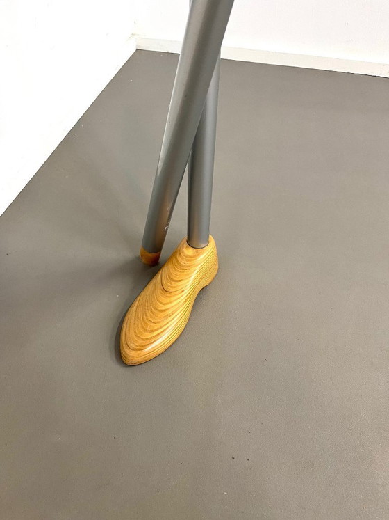 Image 1 of Porte-manteau mural postmoderne en forme humaine, années 1990.