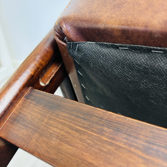 Image 1 of Scandinavisch houten hocker / zitje met cognac bekleding