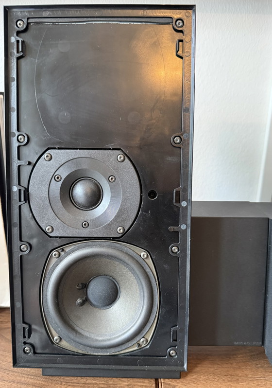 Bang & Olufsen BeoSound Ouverture con BeoLab 2500 y Beo4 – Conjunto completo revisado – Bang&Olufsen (photo 14 of 15)