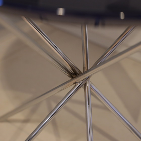 Image 1 of mesa auxiliar de diseño italiano