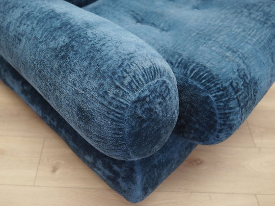 Image 1 of Blauwe fauteuil, Italiaans ontwerp, jaren 1970, productie: Italië