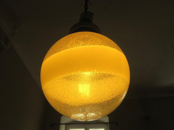 Image 1 of Murano Mazzega Globe hanglamp met een opvallende werveling, jaren 60