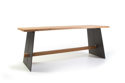 Amar bar table