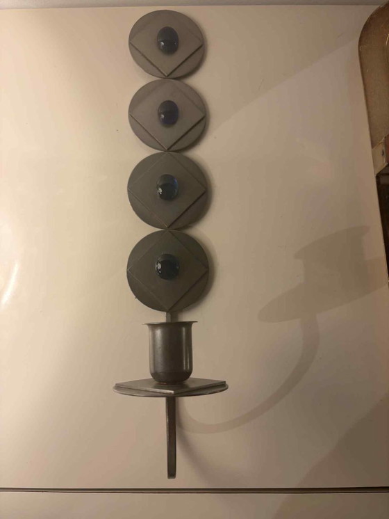 Image 1 of Raro portacandele da parete brutalista/industriale scandinavo con cabochon in vetro blu, Svezia c.1960