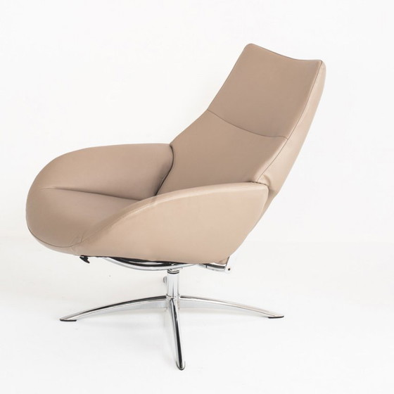 Sillón de piel con reposapiés. Modelo Lotus. Fabricante: Kebe. ​​Dinamarca. – Sillones reclinables, Leather (photo 4 of 13)
