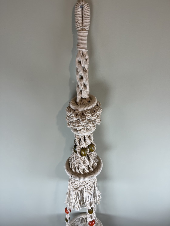 Image 1 of Suspension en macramé vintage