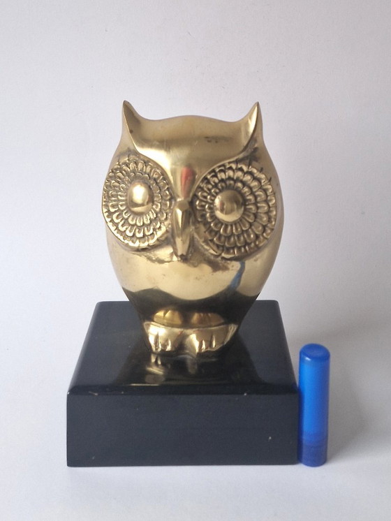 Image 1 of Caravell Design – Größte Kupfereule auf Holzsockel