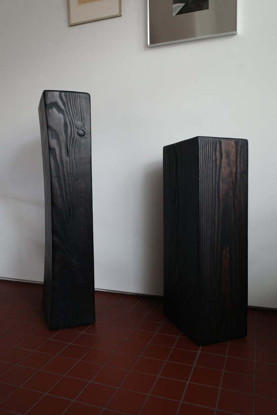 Image 1 of Zócalo recto de madera maciza ebonizada