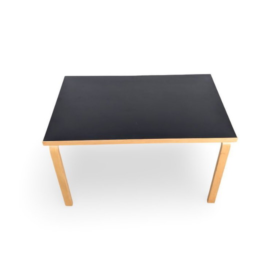 Image 1 of Table de salle à manger originale Alvar Aalto 81B, linoléum Artek, bouleau noir