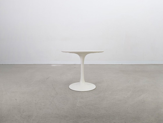 Image 1 of Mesa de centro Arkana de 60 cm, de Maurice Burke, similar a la Tulip de Saarinen.