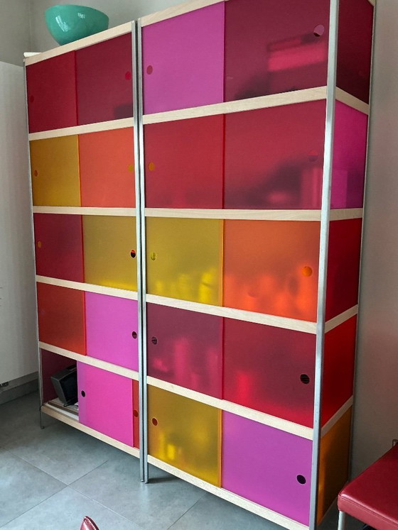 Image 1 of Kewlox-Schrank, 90 cm breit und 42 cm tief, 4 Jahre alt, 2-teilig, Preis pro Stück