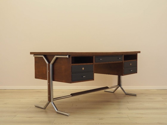 Image 1 of Scrivania in noce, design italiano, anni '70, realizzata in Italia.