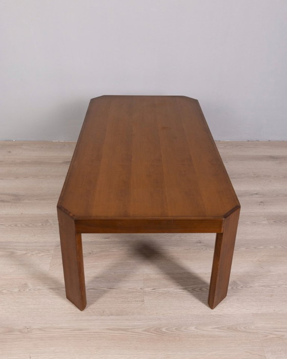 Image 1 of Vintage salontafel uit de jaren 60 van walnoothout, Italiaans design.