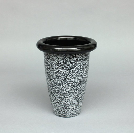 Paul Schudel (1951) KV Vase, Designed in 1994, Executed by Designum