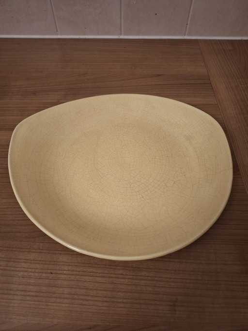 Oval plate from Kon. Plazuid, Gouda