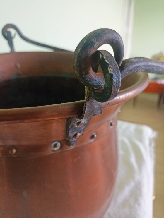 Image 1 of olla antigua de cobre hecha a mano