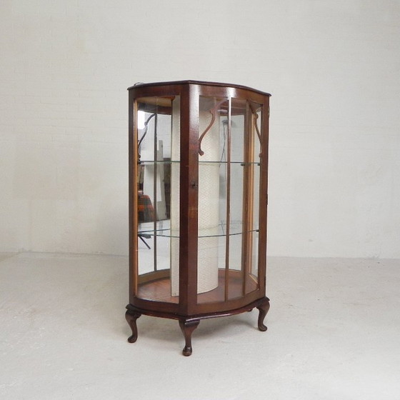 Image 1 of English Art Deco display cabinet on ornate legs, 1930s