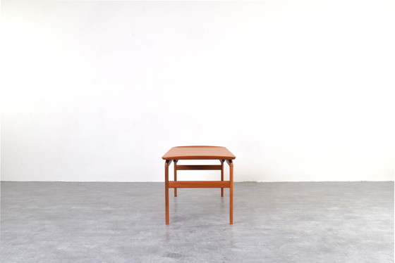Image 1 of Table basse en teck modèle 640 par Peter Hvidt & Orla Mølgaard-Nielsen pour France & Søn / France & Daverkosen, années 1950.