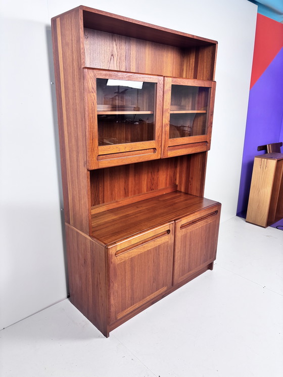 Image 1 of Vintage vitrinekast teak deens