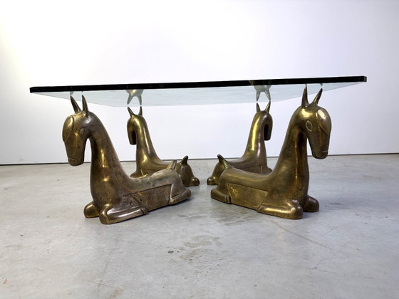 Vintage brass foal coffee table, 1970 – Glass (photo 9 of 11)