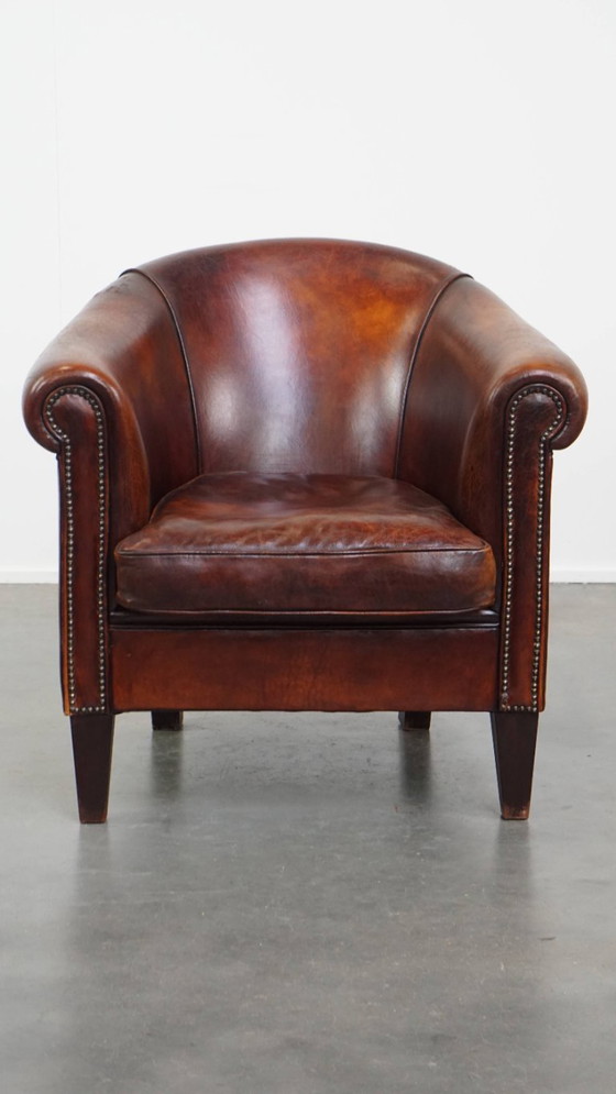 Image 1 of Fauteuil club en cuir de mouton couleur cognac