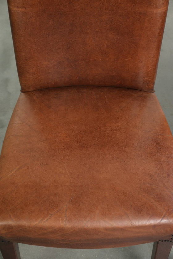 6x Begeerlijke schapenleren eetkamerstoel in een mooie cognac kleur met een mooi patina – Eetkamerstoelen (photo 9 of 17)