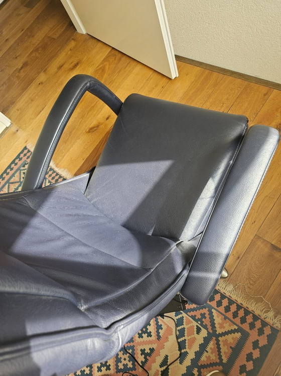 Image 1 of Sillón reclinable de cuero Twist (El futuro)