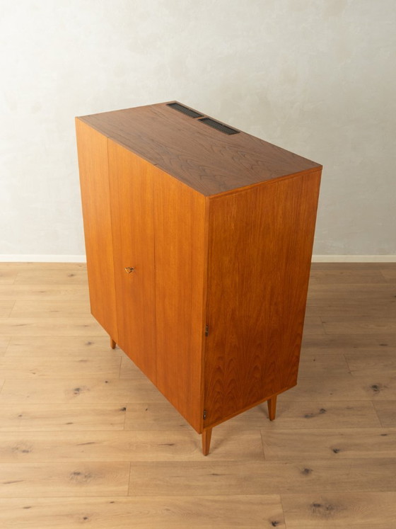 Image 1 of Huisbar, secretaire en andere accessoires uit de jaren 50 in mid-century stijl.
