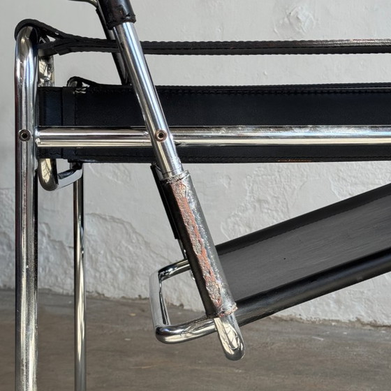 Image 1 of Set van 2 Marcel Breuer "Wassily" stoelen met bijpassende salontafel voor Knoll, 1990