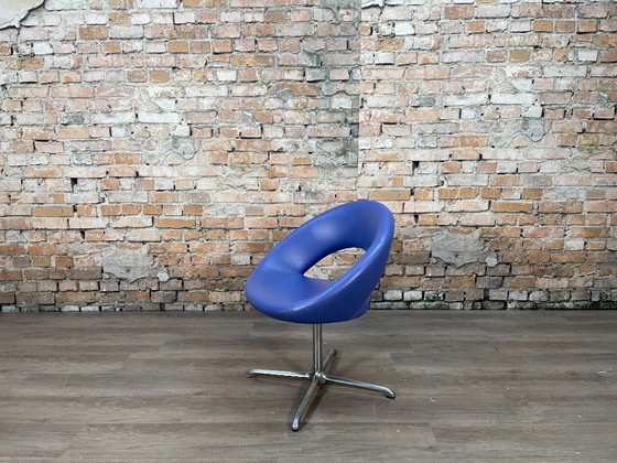 Image 1 of Artifort Nina Purple