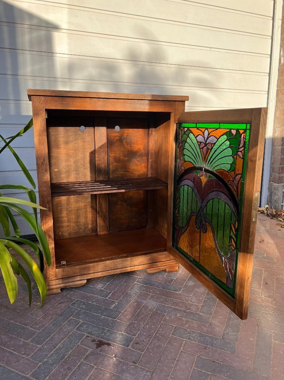 Image 1 of Art Nouveau eiken kastje met handgemaakt glas-in-lood | Uniek stuk