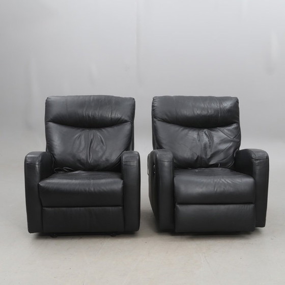 Image 1 of Zwei elektrische Relaxsessel, modernes Design