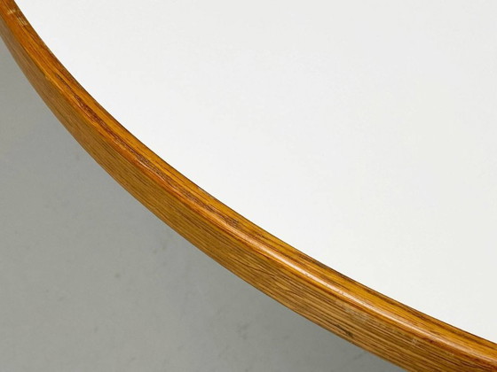 Image 1 of Skandinavischer Tisch mit weisser Laminatplatte, 1970er Jahre