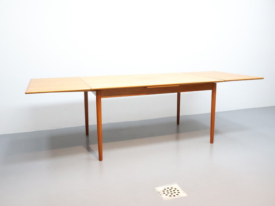 Image 1 of Grande table à manger danoise extensible