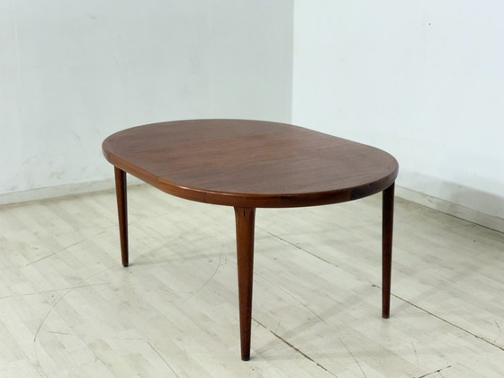 Image 1 of Deense teakhouten salontafel / Tafel in mid-century stijl / Vintage Scandinavisch design / Teakhouten salontafel