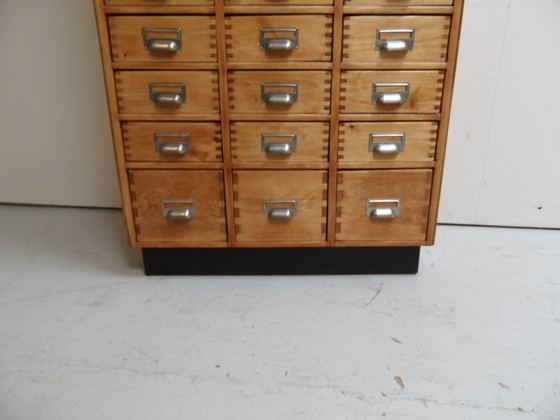 Image 1 of Vintage apothekerskast met 45 lades