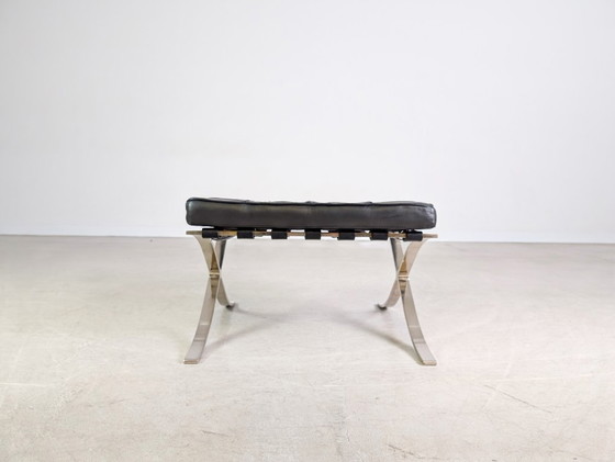 Image 1 of Sgabello Knoll International Barcelona Mies van der Rohe in pelle nera